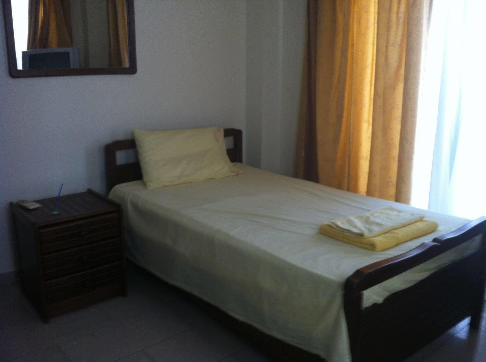 Zakos Court Apartments Larnaca Dış mekan fotoğraf